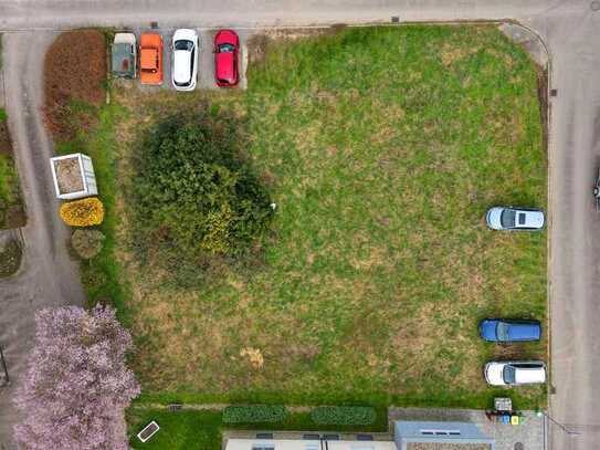 Großzügiges Grundstück für Einfamilienhaus, Doppelhaus, Mehrfamilienhaus oder Gewerbe!