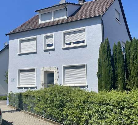 Gepflegte 5-Zimmer-Maisonette-Wohnung mit Einbauküche in Kirrlach