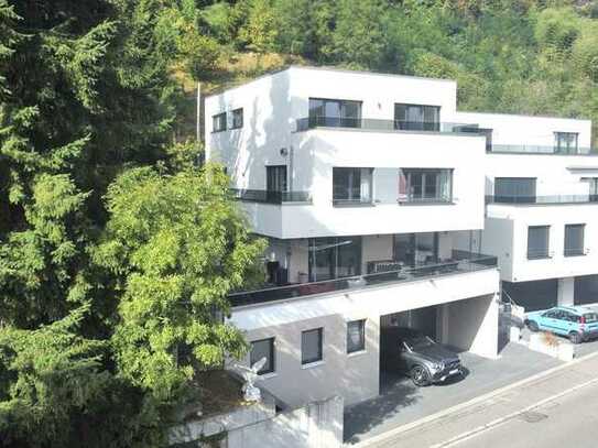 Moderne neuwertige 6 Zi. - Villa in Degerfelden mit energieeffizienter Wärmepumpe & Photovoltaikan.