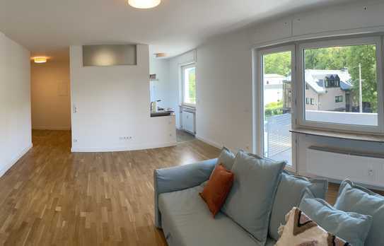 Hochwertige Ein Zimmer Wohnung mit Balkon und neuer Einbauküche