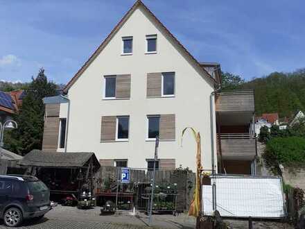 Schöne 4-Zimmer- Maisonette-Wohnung mit Balkon und Einbauküche in Schwäbisch Hall