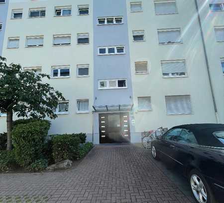 2 ZKB Wohnung in der Käfertaler Str. 198a 1. Obergeschoss links