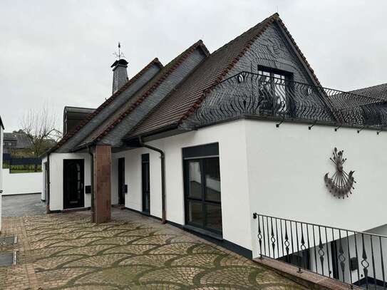 Große Terrassenwohnung im Erdgeschoß einer Villa mit luxuriöser Auststattung in Hagen-Halden