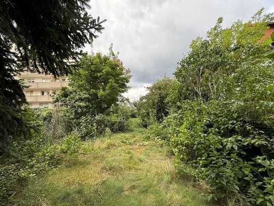 Idyllisches, unbebautes Sonnengrundstück in ruhiger Citylage