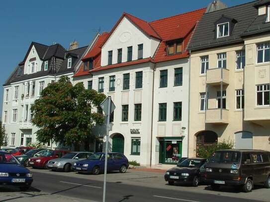 Ruhige Zweiraum-Dachgeschosswohnung in Stadtfeld