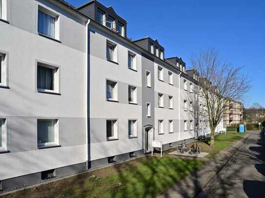 Großzügig geschnittene 2-Zimmer-Wohnung mit Tageslichtbad in Düsseldorf-Heerdt