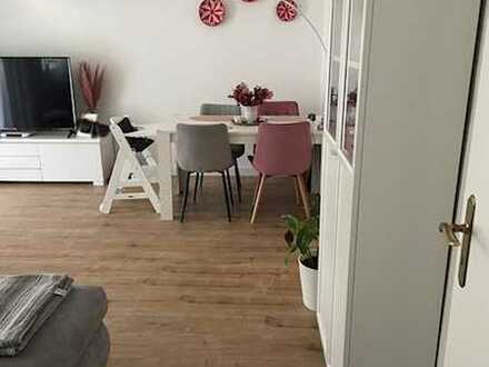 schöne, vollständig renovierte 2-Zimmer-Wohnung in Oberkassel Nähe Belsenplatz