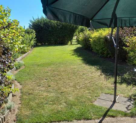 Saniertes Reihenhaus mit Garten, schöner Süd-Terrasse, Keller & Garage