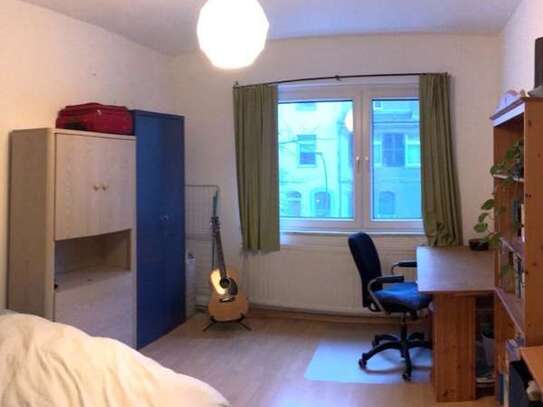 Zimmer in 2er WG in Lindenthal / Room in a shared flat of 2 in Lindenthal