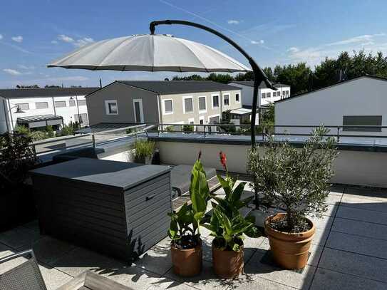 Der neue Münchner Westen: Traumhafte 2-Zimmer Penthouse-Wohnung mit großer Dachterrasse