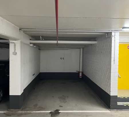 Auto Tiefgaragenstellplatz; Einzelplatz; zentral in Weinheim