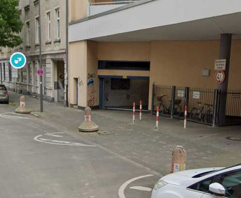 🚗 Tiefgaragen-Stellplatz in Frankfurt-Bornheim