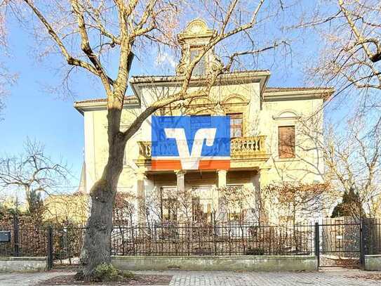 Großzügige Dachgeschosswohnung in ruhiger Lage