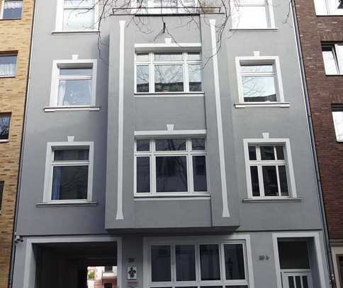 Top sanierte 2-Zimmer-Maisonette-Wohnung im Herzen Düsseldorfs