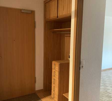 Stilvolle 4-Raum-Hochparterre-Wohnung mit gehobener Innenausstattung mit EBK in Neu-Ulm