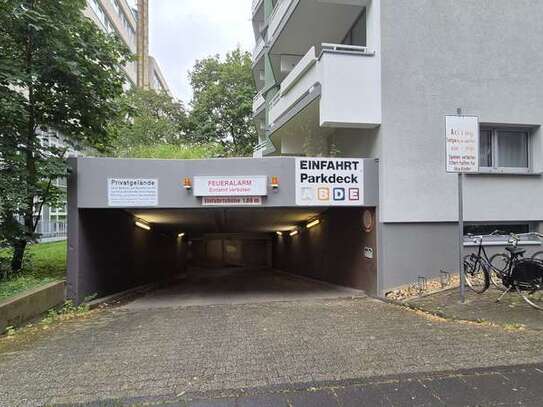 +++ Tiefgaragenstellplatz Zollstock +++