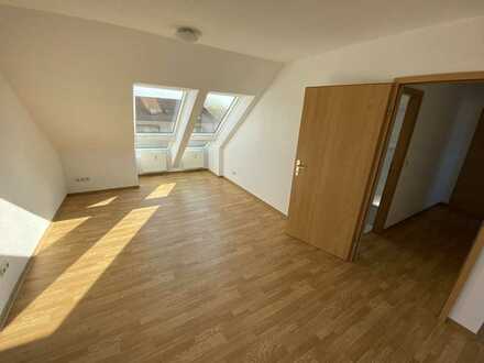 Helle und moderne 1-Raum DG-Wohnung mit EBK, WM und TR in Greifswald Hansestadt