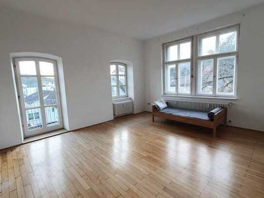 Helle 2-Zimmer-Wohnung in Passau mit Blick auf Oberhaus