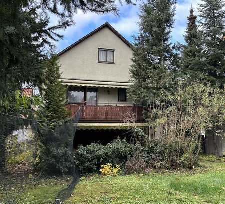 *-Mach was draus-!* Einfam.-Haus mit Erweiterungsmöglichkeiten! A.W. mit Renovierungsplanung!