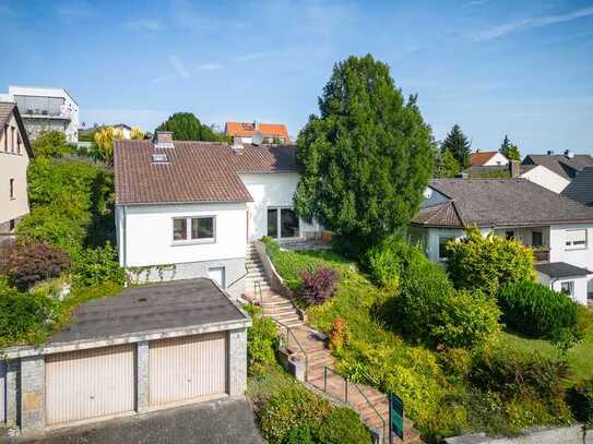 Charmantes Einfamilienhaus mit Potential in Top-Lage