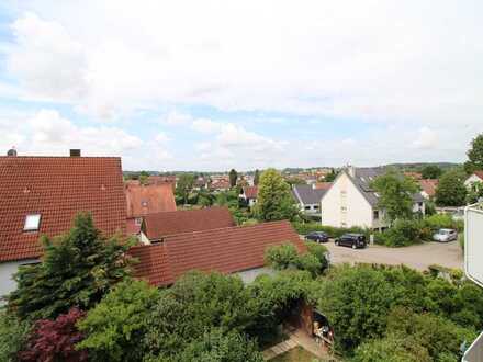 Nahe Krankenhaus - Traumhafte Dachgeschoßwohnung mit 40m² Studio