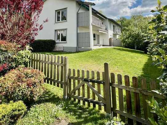 Toplage / Bezugsfreie 3-4-Zimmer-Wohnung mit Garten in gepflegtem 2 Familienhaus