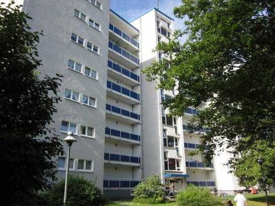 bezugsfertige 2-Zi.-Wohnung mit großem Balkon