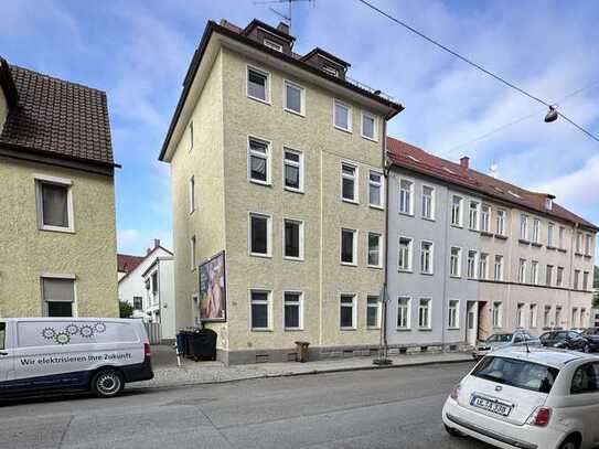 **Zentral und doch ruhig - Mehrfamlienhaus in in Nähe des Karlsplatzes**