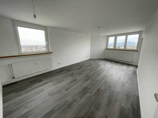 Modernisierte und sanierte 3-Zimmer-Wohnung mit Balkon in Rastatt