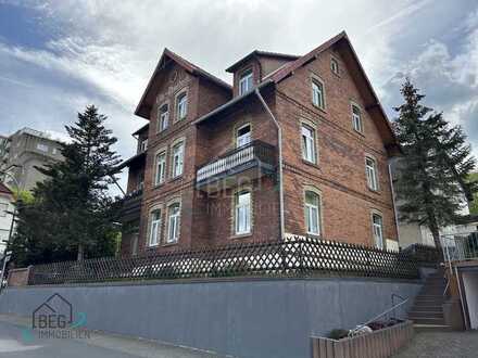 **PROVISIONSFREI** Frisch sanierte 4-Zimmer-Wohnung in Backstein-Villa
