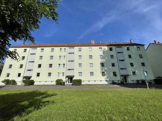 Helle Vier-Zimmer-Wohnung mit Balkon in Gotha!