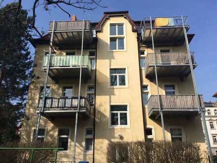 3-Zi.-Dachgeschoss-Wohnung mit Balkon in DD-Löbtau zu vermieten!