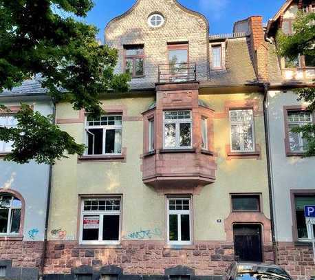 ALTBAU AM GÜNTHERSBURGPARK.....kleine Belétage zum sofortigen Bezug!