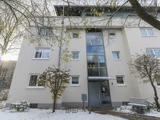 Gehobenes Investment: Gepflegtes 3-Zimmer-Penthouse mit Dachterrasse in Dresden-Klotzsche