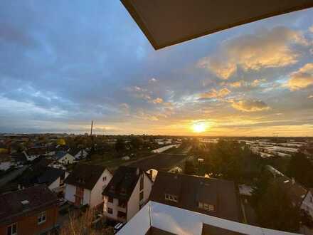 Schöne, modernisierte 2-ZKB-Wohnung mit großem Balkon über den Dächern Heidelbergs