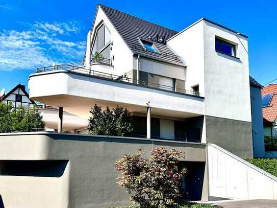 Exklusive, helle 4-Zimmer Wohnung mit großer Terrasse und Garten in sehr ruhiger Lage von S.-Uhlbach