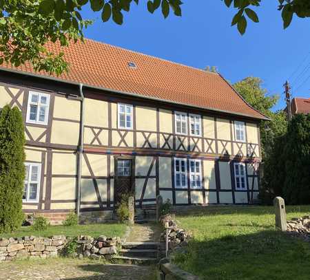 Gepflegtes Mehrfamilienhaus. Eine gute Wertanlage in Stadtnähe zum attraktiven Preis.