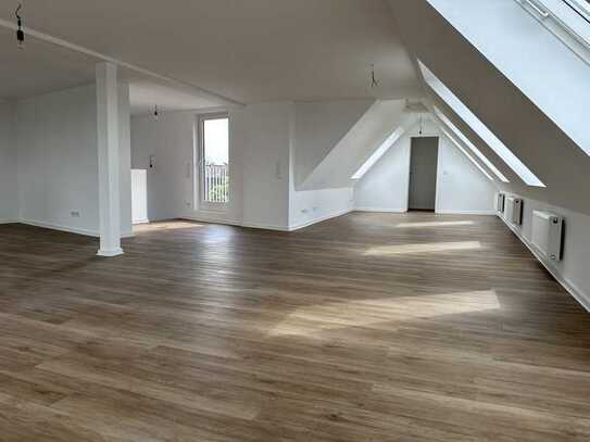 Agnesviertel – top ausgestattete Penthouse - Erstbezug nach Dachausbau - in ruhiger Citylage