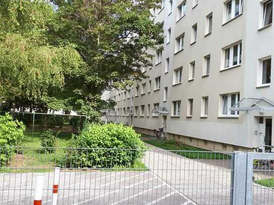 3-Zimmer-Wohnung mit Balkon in Stadtfeld- WE 021