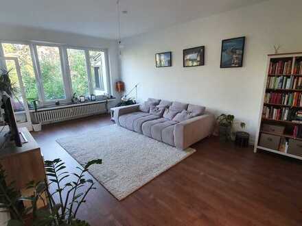 Wohnung an der Pferderennbahn mit großem Garten und 80qm Keller