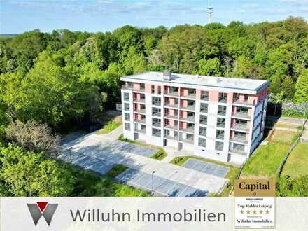 Eingebettet im Grünen! Traumhafter Neubau + Balkon + Stellplatz + Wärmepumpe