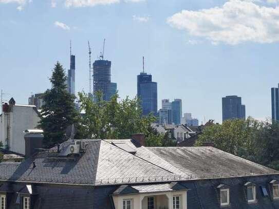 Möbliertes Appartement in absoluter Bestlage vom Frankfurter Nordend nähe Holzhausenpark