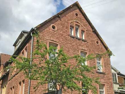 Provisionsfrei!!! Dreifamilienhaus im Herzen von Lambrecht