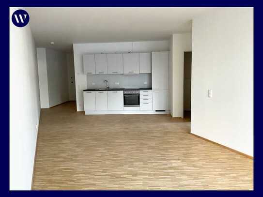 ... mit Terrasse im Neubau: 3 Zimmer + Einbauküche, Parkett, modernes Bad + Walk-In-Dusche