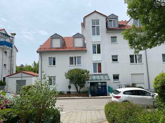 Lichtdurchflutete 3 ZKB Dachgeschosswohnung mit Westbalkon in Höhenkirchen-Siegertsbrunn