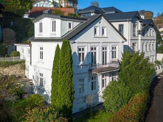 Romantisches Treppenviertel: Stilvolles Zuhause für die ganze Familie, Parkmöglichkeit und Elbblick