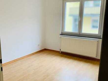 Helle 2-Zimmer-Wohnung in Köln