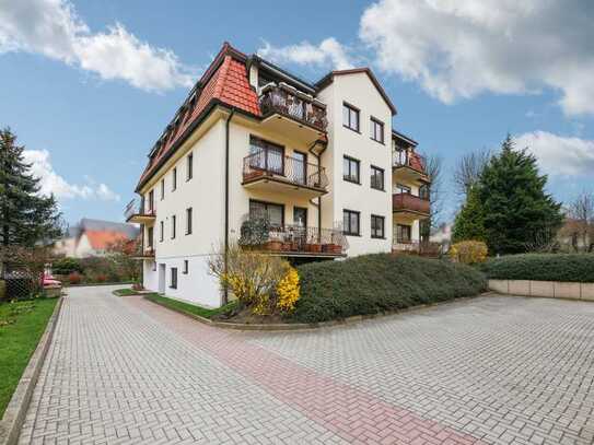 1A-Kapitalanlage, gelegen am Stadtpark von Neustadt (Sa): Vermietete 2-R-W inkl. Garage & Südbalkon