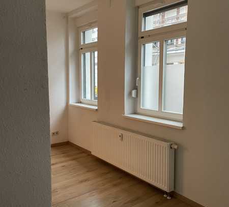 NEU - schöne Singlewohnung !