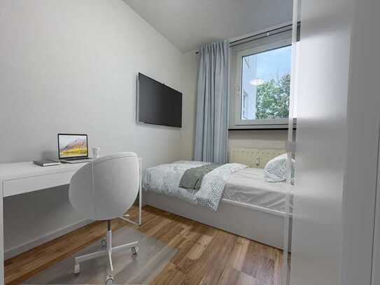 +++ Furnished room in 63069 +++